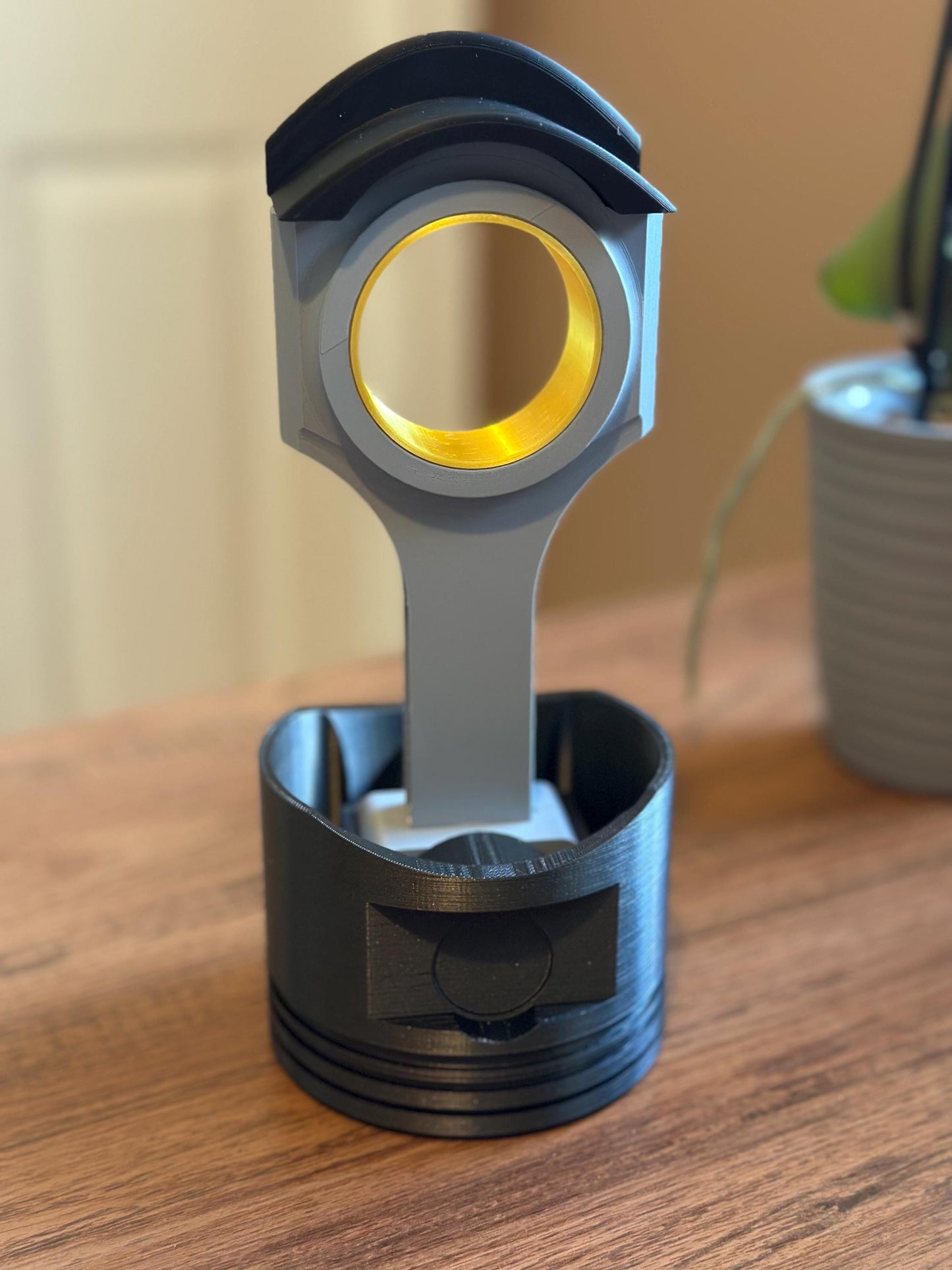 Piston Style Headphone Holder Desk Stand